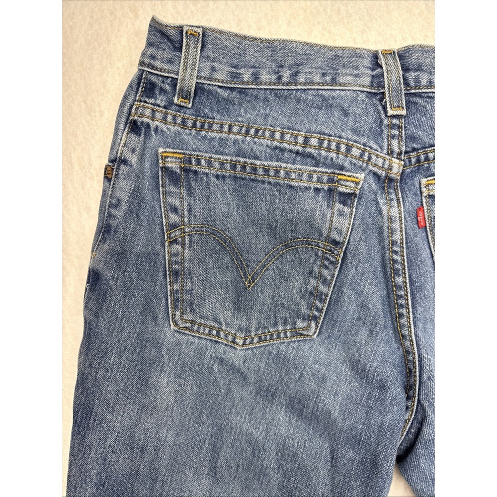 Vintage Levi's 550 Women's Relaxed Fit Tapered Leg Med Wash Size 12M - Picture 14 of 16